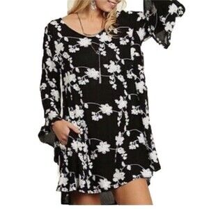 Umgee Babydoll Swing Dress Embroidered Medium Boho Hippy 70’s Festival Flirty